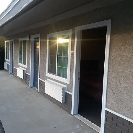 Pacific Motel